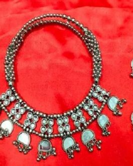 AACHAL NECKLACE
