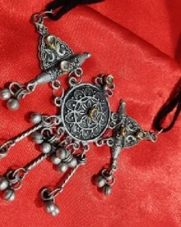 AAITA NECKLACE