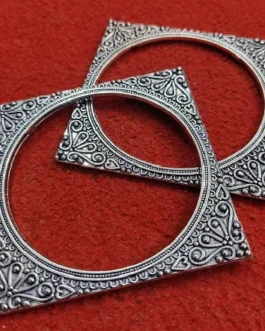 AANSHI BANGLE