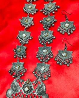 AAYAT NECKLACE