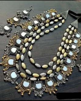 AAYERA NECKLACE