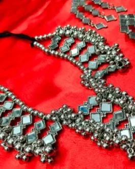 AKSHITA NECKLACE