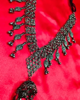 AMINA NECKLACE
