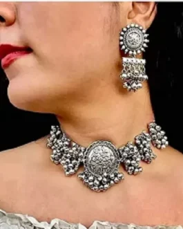 ANAM NECKLACE