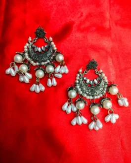 ANTHURIUM EARRING