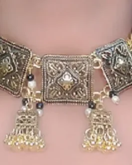 ANTRA NECKLACE