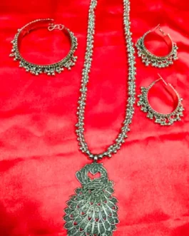 ANUKA NECKLACE