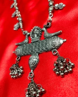 ANUKHI NECKLACE