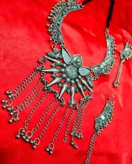 ANURADHA NECKLACE