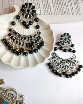 ANYA EARRING