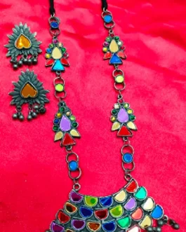 ARADHNA NECKLACE