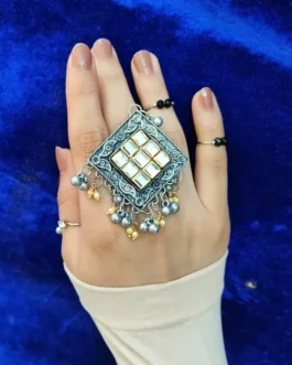 AZRA FINGER RING