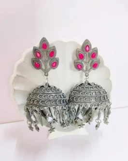 BICKY EARRING