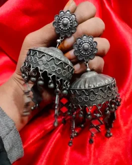 BRIE EARRING