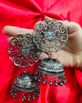 CHANCHAL EARRING