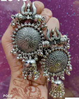 CHUNIKA EARRING
