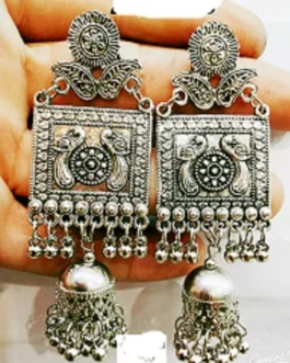 DANA EARRING