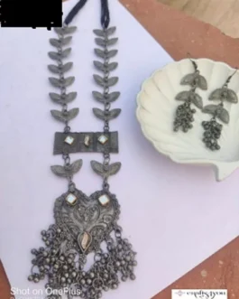 DIPASHA NECKLACE