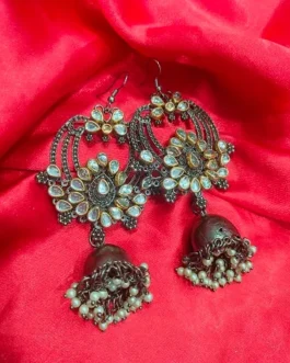 ELLA EARRING