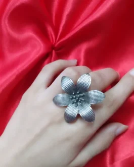 FLOWER FINGER RING