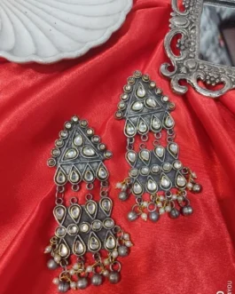 FUSHUM EARRING