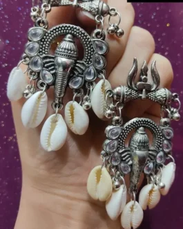 GANESH SHELL EARRING