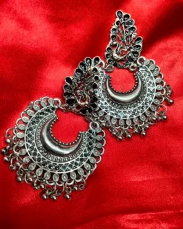 GILL EARRING