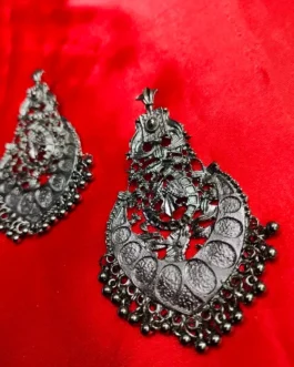 HYACINTH EARRING