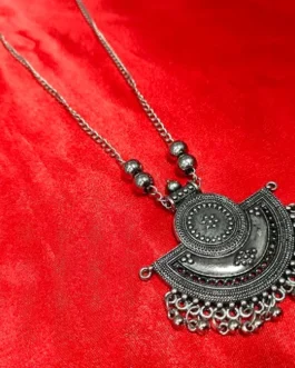 KAYDEN NECKLACE