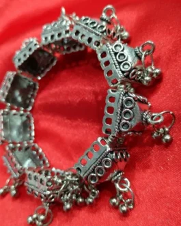 KIRTHI BRACELET