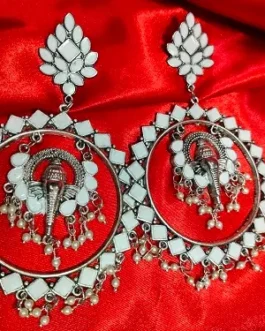 LAVENDAR EARRING