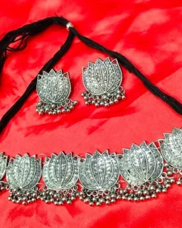 LIMRA NECKLACE