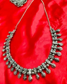 LUNA NECKLACE