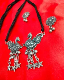 MOH NECKLACE