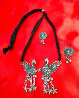 MOH NECKLACE