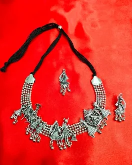 NITARA NECKLACE