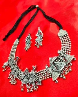 NITARA NECKLACE