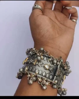 POULAMI BRACELET