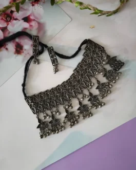PRACHI NECKLACE