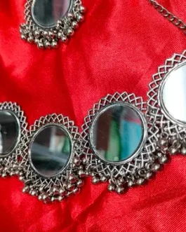 PRIYANKA NECKLACE