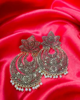 RAJKOT HALF MOON EARRING