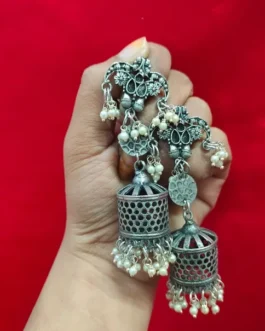 RAUHA EARRING