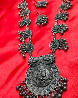 RISHA NECKLACE