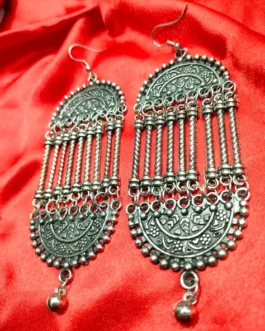 RUHA EARRING