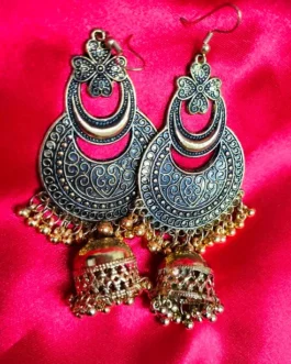 SABLE EARRING