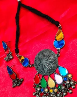 SALONI NECKLACE