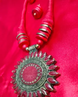SRIJA NECKLACE