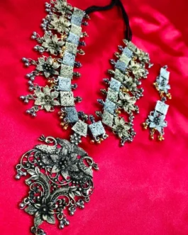 SONALI NECKLACE