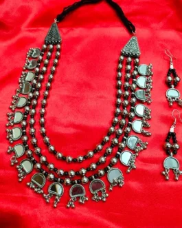 SRISHTI NECKLACE