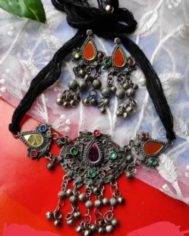 TANU NECKLACE